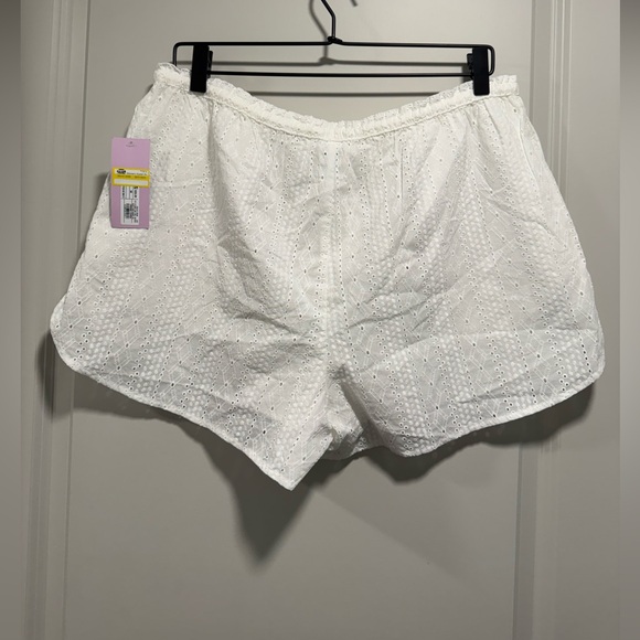 Wild Fable White Eyelet Shorts - Picture 2 of 4